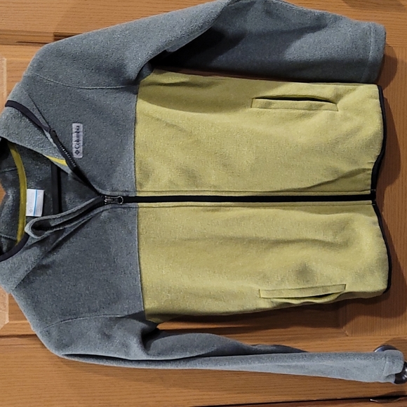 Columbia Light Weight Jacket - Picture 2 of 3